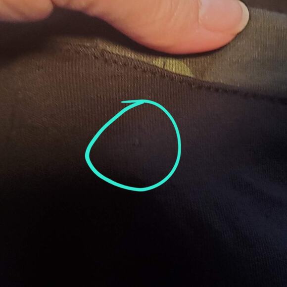 NEW Colosseum Youth XL Camo Wisconsin Badgers OHT Military Supported Tee FLAWS - Picture 2 of 9